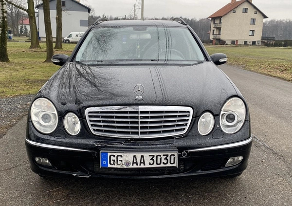 Mercedes-Benz Klasa E cena 13900 przebieg: 319000, rok produkcji 2005 z Buk małe 497